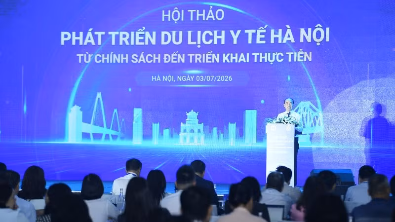 Tiến sĩ Nguyễn Đình Hưng, Phó Giám đốc Sở Y tế Hà Nội phát biểu tại hội thảo