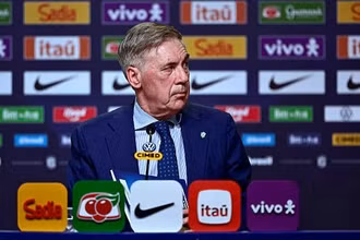 Vị thuyền trưởng của "Selecao" khẳng định tuyệt đối sự tin tưởng dành cho Neymar trước bão dư luận. (Ảnh: CBF)