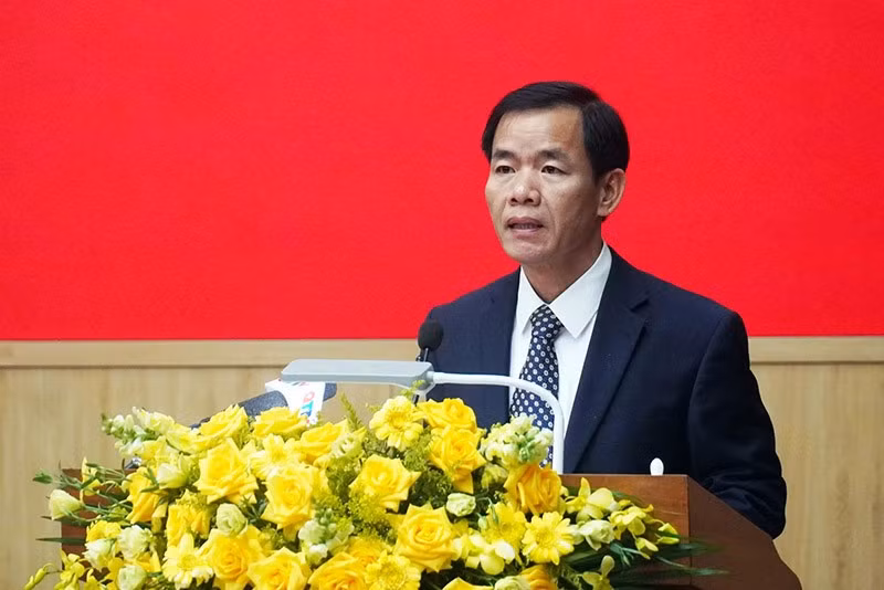 Đồng chí Nguyễn Văn Phương, Bí thư Tỉnh ủy Quảng Trị phát biểu chỉ đạo tại kỳ họp.