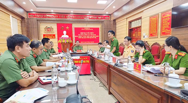 Lãnh đạo các đơn báo cáo kết quả thực hiện nhiệm vụ được phân công để chương trình diễn ra thành công tốt đẹp.