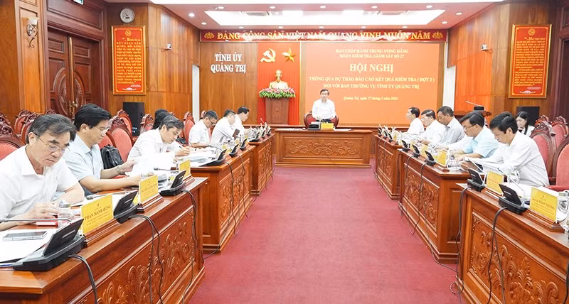 Toàn cảnh hội nghị.