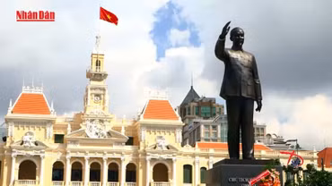 Độc lập dân tộc gắn với chủ nghĩa xã hội là lựa chọn tất yếu của Cách mạng Việt Nam.
