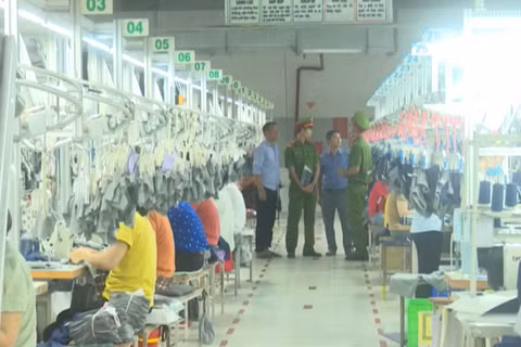 [Video] Hà Nội ra quân rà soát vi phạm phòng cháy chữa cháy nhà xưởng, kho bãi