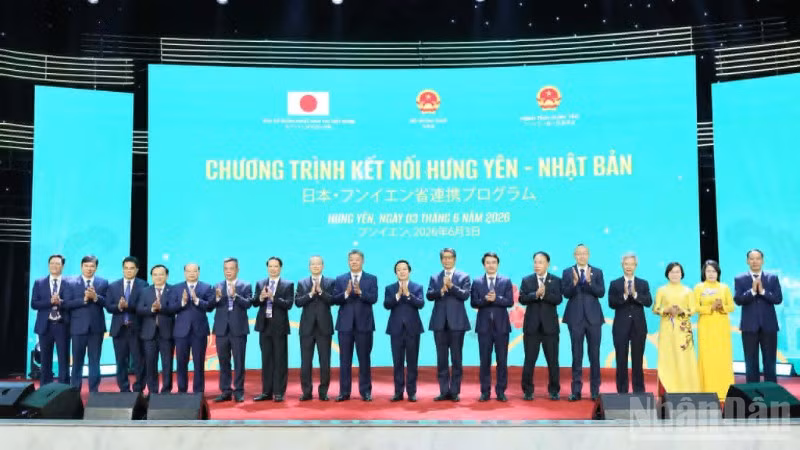 Các đại biểu tỉnh Hưng Yên và Nhật Bản tại Chương trình kết nối đầu tư.