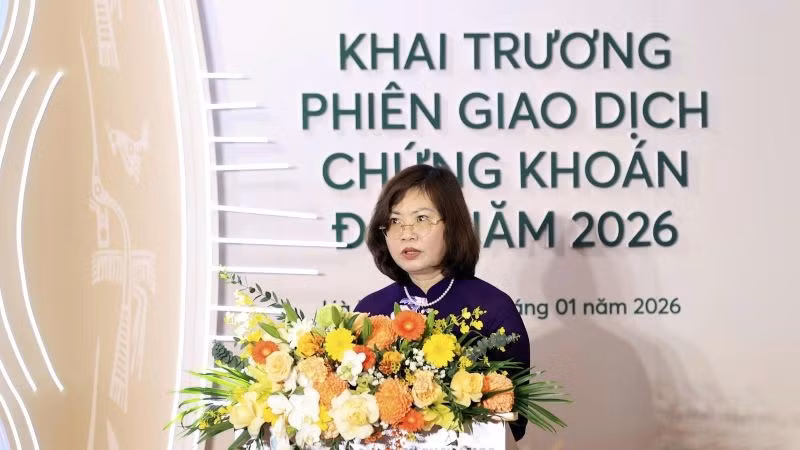 Bà Vũ Thị Chân Phương - Chủ tịch Ủy ban Chứng khoán Nhà nước.