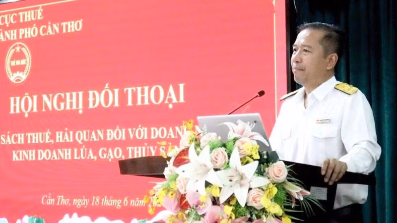 Ông Nguyễn Văn Trường, Phó Trưởng Thuế thành phố Cần Thơ phát biểu khai mạc hội nghị.