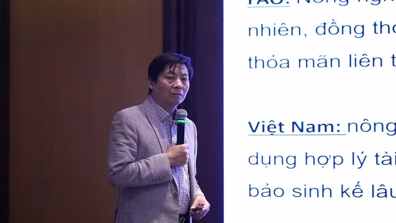 pho-giao-su-tien-si-mai-van-trinh-vien-truong-vien-moi-truong-nong-nghiep.jpg