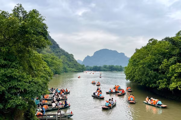 Khu du lịch sinh thái Tràng An tạm dừng toàn bộ hoạt động từ ngày 23/8. (Ảnh: Yến Trinh)