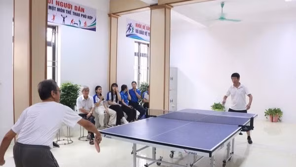 Xây dựng thiết chế văn hóa cơ sở, từng bước đưa nhà văn hóa thôn, tổ dân phố trở thành không gian sinh hoạt thường xuyên, thiết thực của cộng đồng. (Ảnh: Sở Văn hóa, Thể thao và Du lịch Hà Nội)