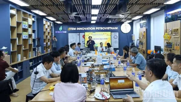 Quang cảnh buổi tập huấn. (Ảnh: MAI TÚ)