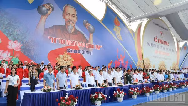 Quang cảnh lễ khai mạc.