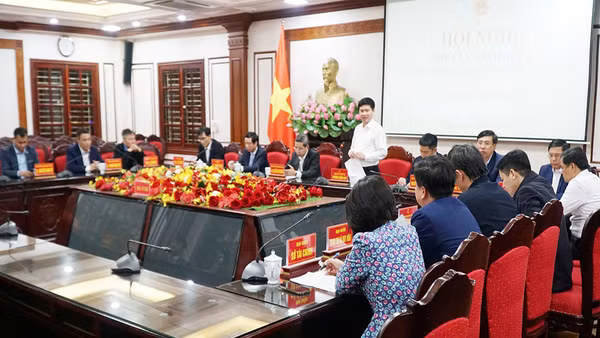 Các đại biểu dự hội nghị