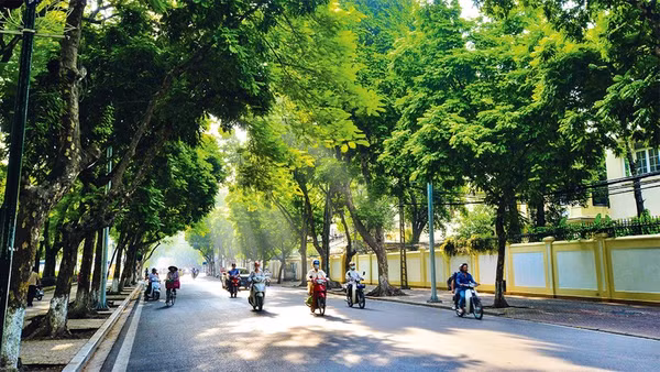 Thủ đô Hà Nội trời có mây, ngày nắng, đêm không mưa. (Ảnh: nhandan.vn)