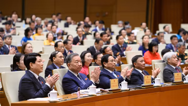 Phiên khai mạc trọng thể Kỳ họp thứ 9 Quốc hội khóa XV tại Hội trường Diên Hồng, nhà Quốc hội. 