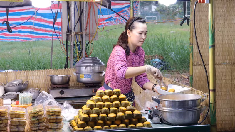 Bánh dân gian sẵn sàng phục vụ quý khách.
