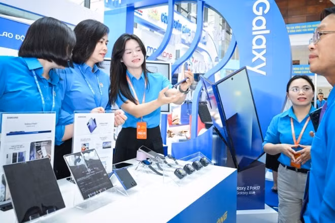 24 đơn vị có sản phẩm được tôn vinh tại Không gian trưng bày.