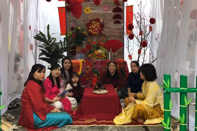 Ngày 18/1, Ban chấp hành Công đoàn Công ty Toyota Boshoku Hà Nội tổ chức chương trình “Tết sum vầy- Xuân ơn Đảng “ trước thềm Đại hội Đảng toàn quốc lần thứ XIV.