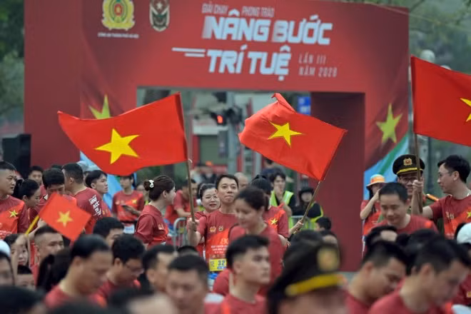 Giải chạy phong trào "Nâng bước trí tuệ" lần III.