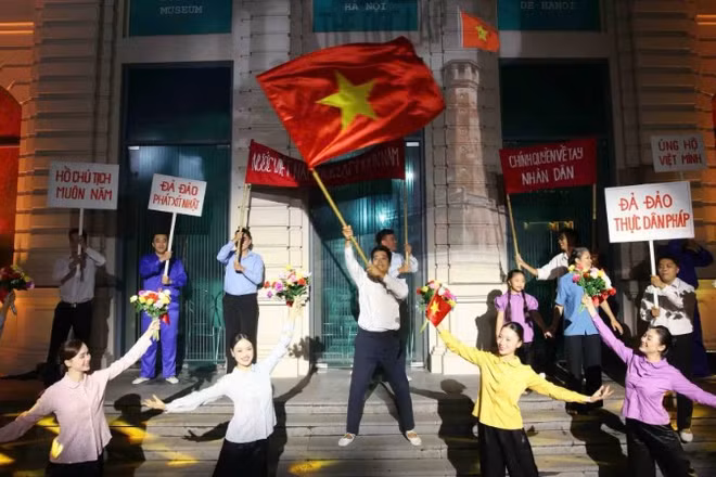 Thực cảnh lịch sử "Mật lệnh đêm".