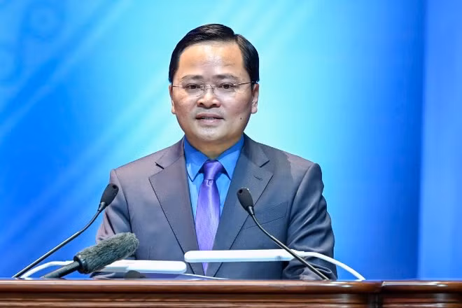 Đồng chí Nguyễn Anh Tuấn, Chủ tịch Tổng Liên đoàn Lao động Việt Nam khóa XIV.
