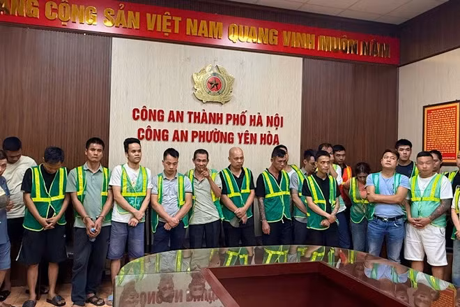 Các đối tượng bị bắt giữ. (Ảnh: Công an Hà Nội)