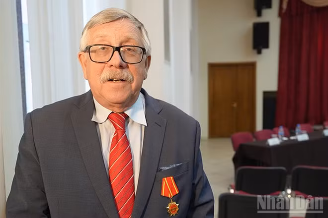 Tiến sĩ Petr Tsvetov, Cán bộ khoa học cấp cao Trung tâm Nghiên cứu Việt Nam và ASEAN thuộc Viện Trung Quốc và châu Á đương đại, Viện Hàn lâm Khoa học Nga. (Ảnh: XUÂN HƯNG)