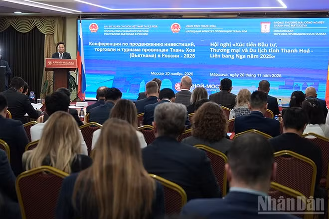 Bí thư Tỉnh ủy Thanh Hóa Nguyễn Doãn Anh phát biểu khai mạc hội nghị.
