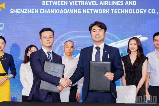 Tại hội nghị đại lý, Vietravel Airlines đã chính thức ra mắt Tổng Đại lý khu vực phía nam Trung Quốc.