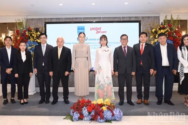 Vietjet và Muang Thai Insurance hợp tác chiến lược nhằm thúc đẩy các hoạt động thể thao, văn hóa và phát triển cộng đồng giữa Việt Nam, Thái Lan và khu vực, thế giới. (Ảnh: Tài Nguyễn) 