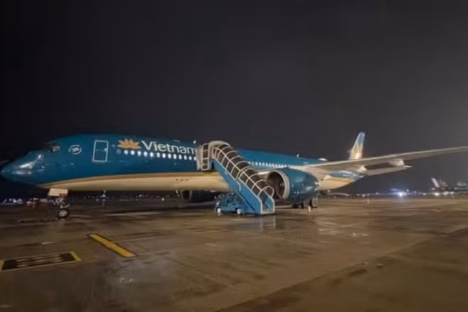 Hãng hàng không Vietnam Airlines thực hiện chuyến bay đặc biệt vận chuyển lực lượng tham gia tìm kiếm cứu nạn, hỗ trợ nhân đạo cùng trang thiết bị chuyên dụng tới Venezuela. (Ảnh minh họa)