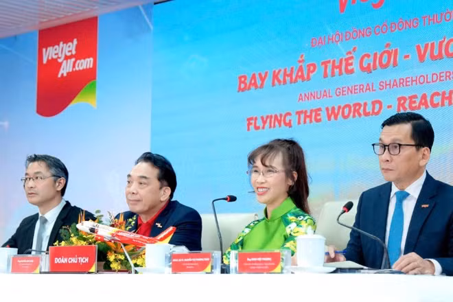 Đại hội đồng cổ đông thường niên Vietjet 2026 bắt đầu một giai đoạn phát triển mới với tầm nhìn toàn cầu, tăng trưởng bền vững và giá trị dài hạn cho cổ đông.