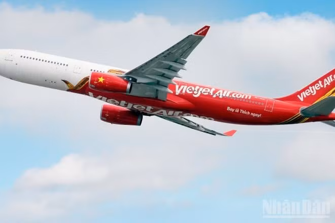 Vietjet là thành viên chính thức của Hiệp hội Vận tải hàng không quốc tế (IATA) và sở hữu chứng nhận An toàn khai thác IOSA.