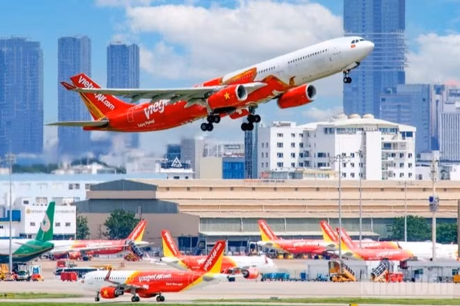 Hãng hàng không Vietjet khuyến mại giảm tới 50% hàng triệu vé bay Eco.