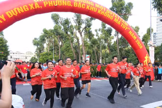 Đông đảo cán bộ, nhân dân TP Hồ Chí Minh tham gia chạy bộ hưởng ứng Tháng hành động phòng, chống ma túy trên địa bàn với chủ đề: “Chung một quyết tâm xây dựng xã, phường, đặc khu không ma túy”.