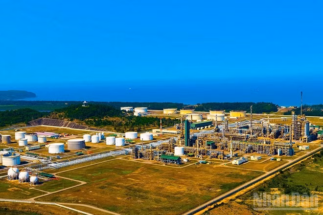 Công nghiệp năng lượng, động lực tăng trưởng có tiềm năng lớn nhất của Quảng Ngãi. (Ảnh: HIỂN CỪ)