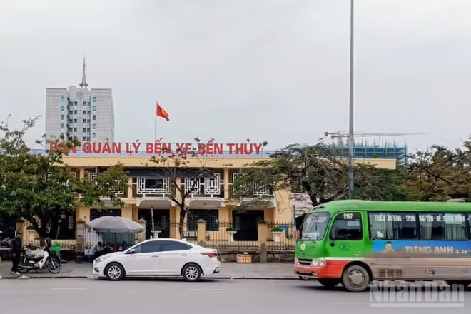 Sở Xây dựng tỉnh Hưng Yên đã ban hành công văn gửi các đơn vị kinh doanh vận tải khách và các bến xe khách trên địa bàn về việc thực hiện bình ổn giá cước vận tải hành khách trong tình hình hiện nay.