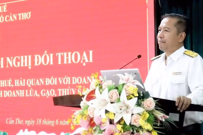Ông Nguyễn Văn Trường, Phó Trưởng Thuế thành phố Cần Thơ phát biểu khai mạc hội nghị.