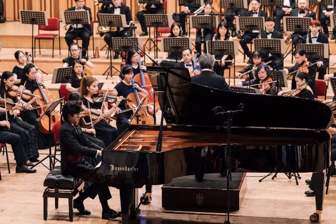 Tài năng piano Singapore ghi dấu ấn cùng Dàn nhạc Giao hưởng Việt Nam.