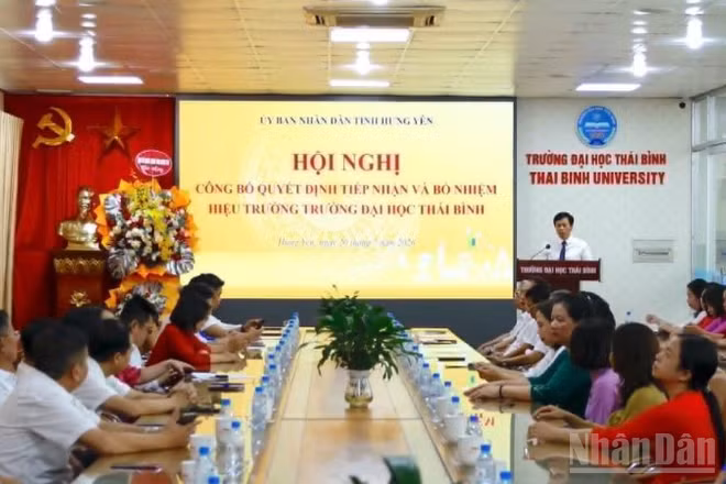 Quang cảnh buổi lễ.