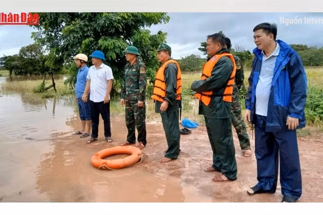 [Video] Bộ đội Biên phòng Đắk Lắk ứng phó mưa lũ vùng biên