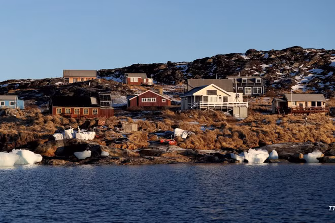 Quang cảnh gần thủ phủ Nuuk, Greenland. (Ảnh: THX/TTXVN)