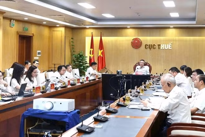 Quang cảnh cuộc họp.
