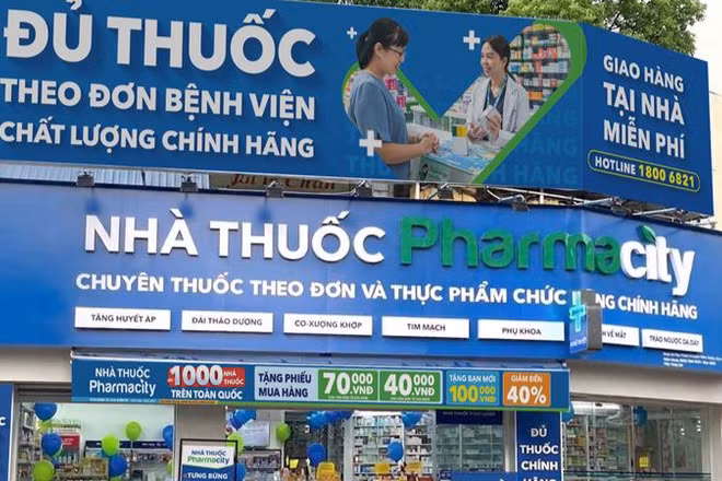 Người dân có thể tìm hiểu các dòng sản phẩm sát khuẩn bề mặt và vệ sinh cá nhân an toàn cho trẻ tại hệ thống nhà thuốc Pharmacity để hỗ trợ phòng dịch hiệu quả.