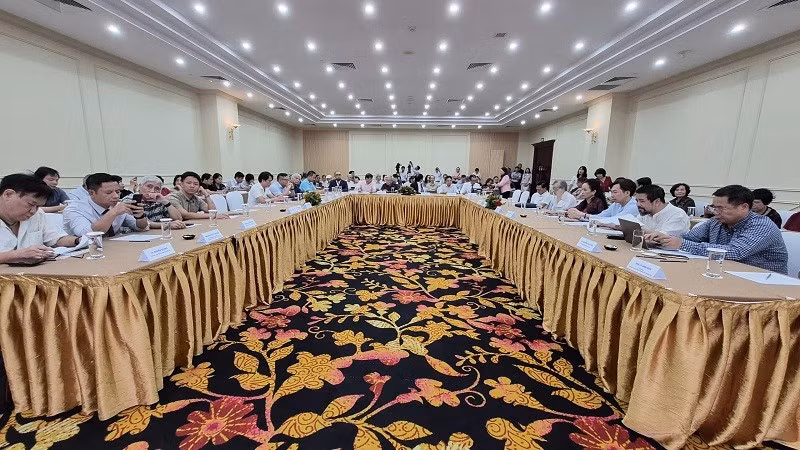 Toàn cảnh hội thảo “Quy hoạch đô thị-nông thôn gắn với bản sắc văn hóa thuần Việt trong kỷ nguyên mới”. (Ảnh: Hoàng Tâm)
