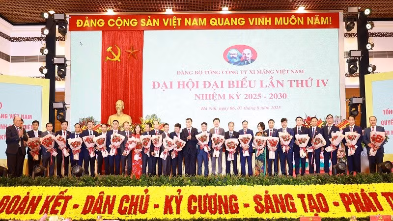 anh-ra-mat-bch-moi-vicem.jpg