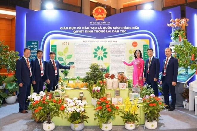 Gian trưng bày của Học viện Nông nghiệp Việt Nam tại Triển lãm.