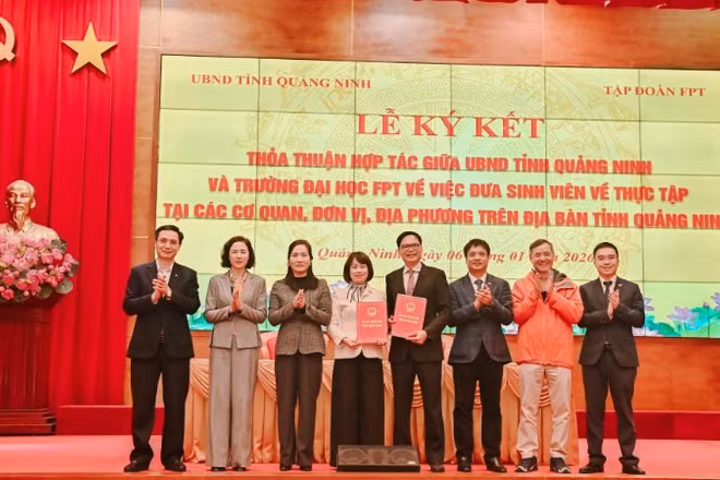 Ủy ban nhân dân tỉnh Quảng Ninh và Trường đại học FPT ký kết thỏa thuận hợp tác về việc đưa sinh viên về thực tập tại các cơ quan, đơn vị, địa phương trên địa bàn tỉnh.