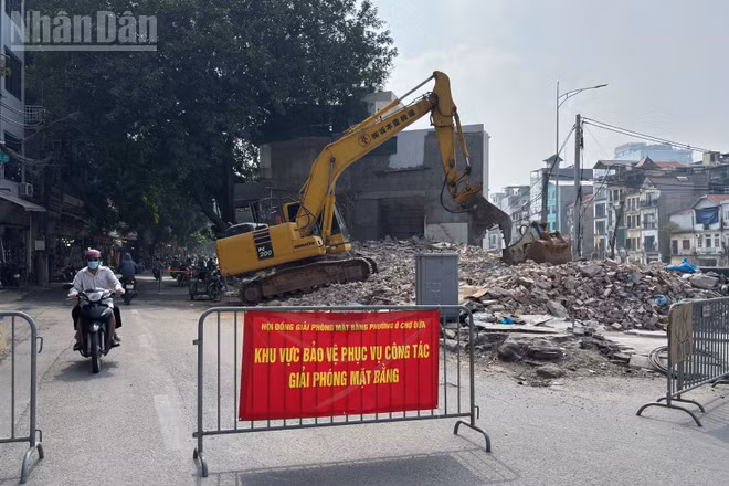[Ảnh] Toàn cảnh giải phóng mặt bằng Vành đai 1 làm bãi đỗ xe, vườn hoa, trạm sạc