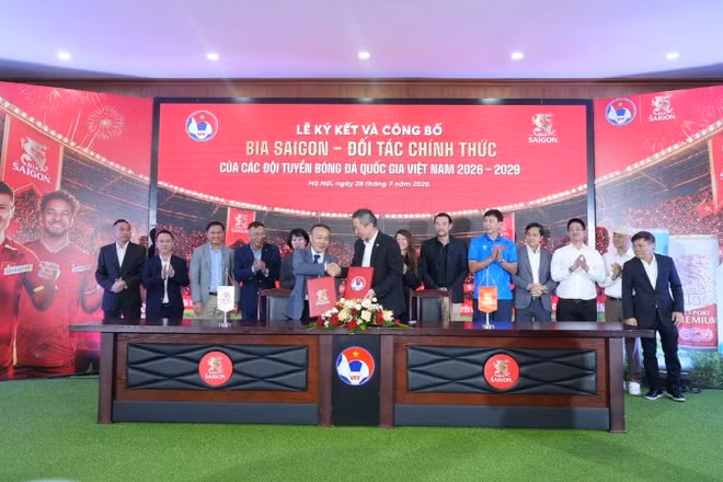 SABECO và VFF gia hạn hợp tác chiến lược, tiếp sức cho bóng đá Việt Nam giai đoạn 2026-2029 