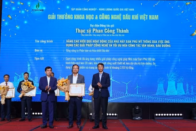 Nhà máy đạm Phú Mỹ (trực thuộc PVFCCo-Phú Mỹ) nhận Giải thưởng Khoa học và Công nghệ Dầu khí Việt Nam.